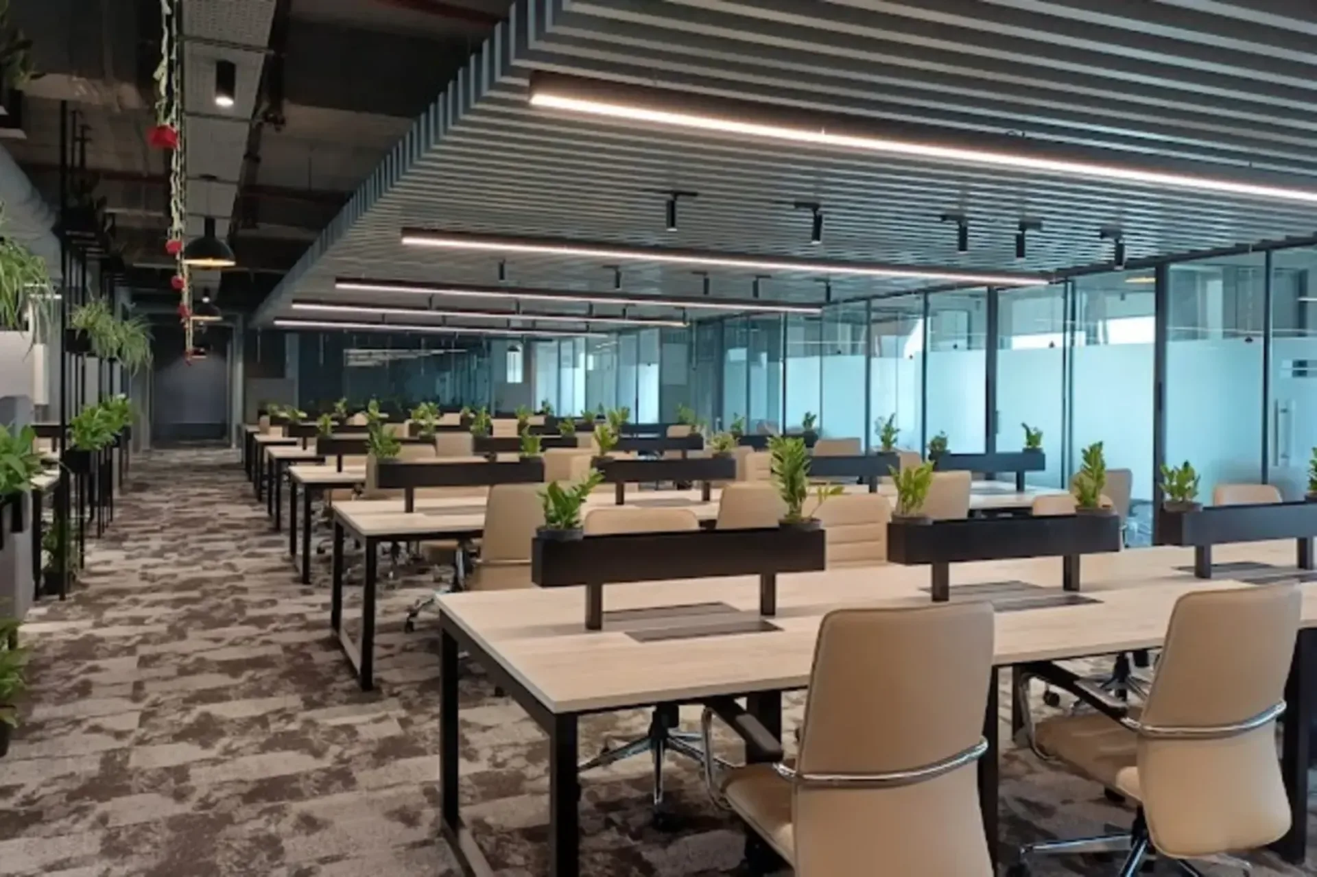Trusten Business Tower gallery 4